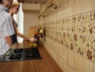 Расчет количества плитки и этапы дизайнерской укладки кухни, подготовка поверхности стены